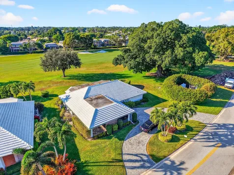 355 Villa Drive Atlantis FL 33462