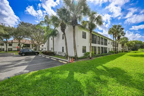 5390 Venetia Court Boynton Beach FL 33437