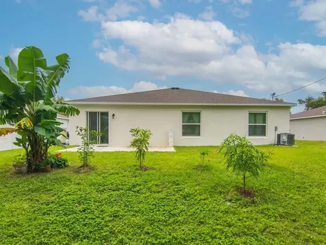 7976 105th Avenue Vero Beach FL 32967