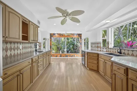8855 N Bates Road Palm Beach Gardens FL 33418