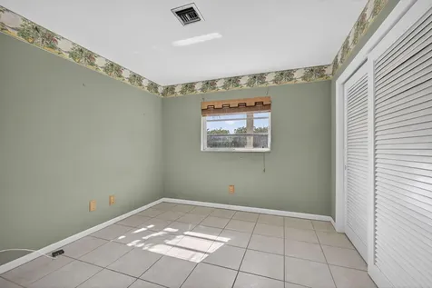 8855 N Bates Road Palm Beach Gardens FL 33418