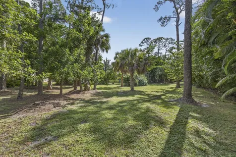 8855 N Bates Road Palm Beach Gardens FL 33418