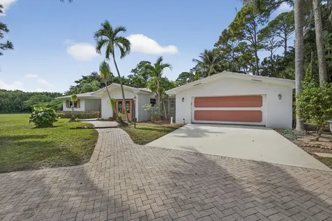 8855 N Bates Road Palm Beach Gardens FL 33418
