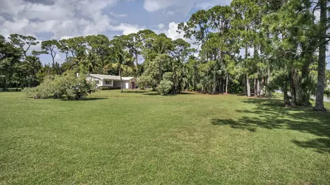 8855 N Bates Road Palm Beach Gardens FL 33418