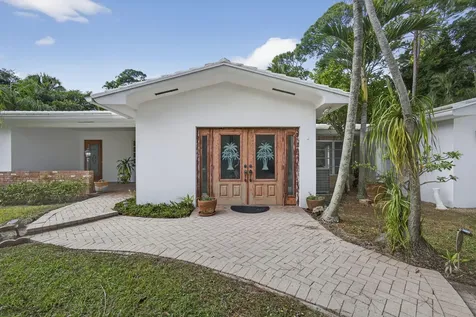 8855 N Bates Road Palm Beach Gardens FL 33418