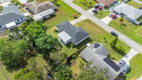 313 Nw Dorchester Street Port Saint Lucie FL 34983