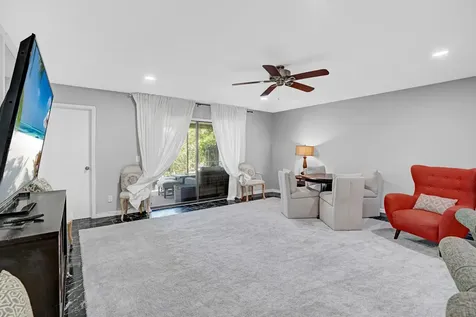 2070 Colonial Road Fort Pierce FL 34950