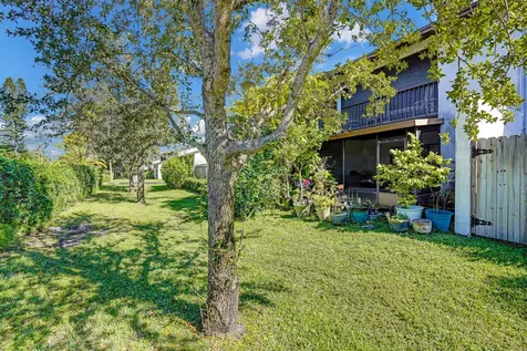 2070 Colonial Road Fort Pierce FL 34950