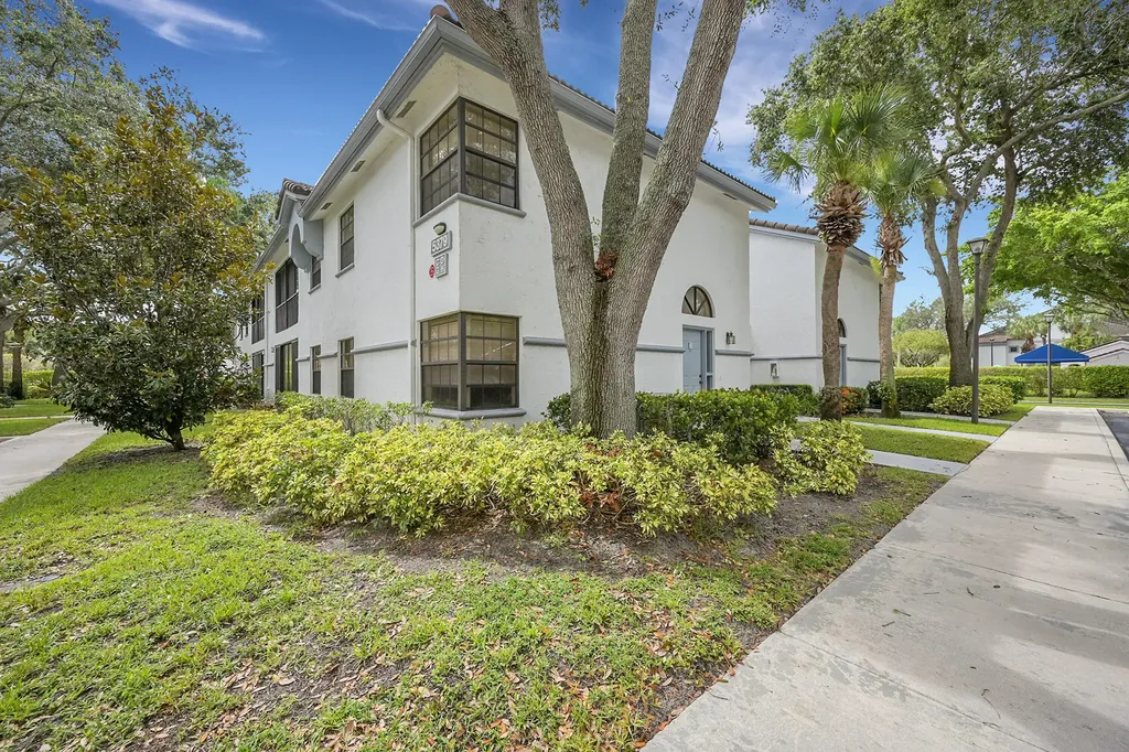 5379 Verona Drive Boynton Beach FL 33437