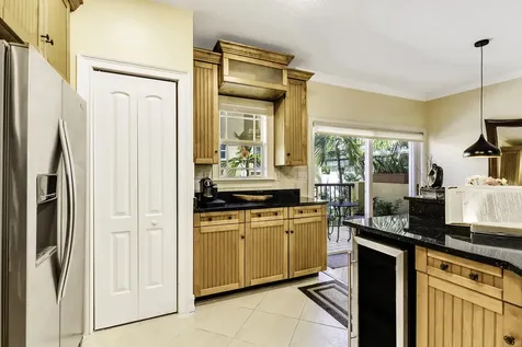 218 S Federal Highway Lake Worth Beach FL 33460