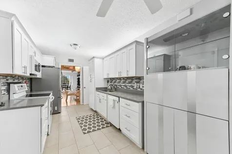 6768 10th Avenue Lake Worth FL 33467