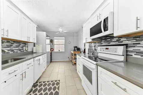 6768 10th Avenue Lake Worth FL 33467