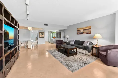 6768 10th Avenue Lake Worth FL 33467