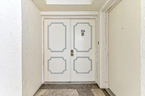 6768 10th Avenue Lake Worth FL 33467