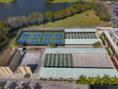 131 Somerset G West Palm Beach FL 33417