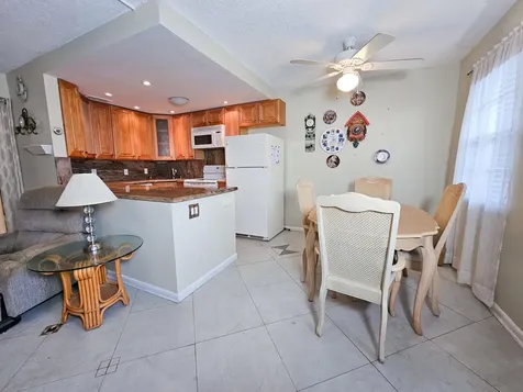 131 Somerset G West Palm Beach FL 33417
