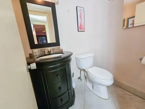 131 Somerset G West Palm Beach FL 33417