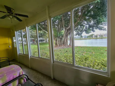 131 Somerset G West Palm Beach FL 33417