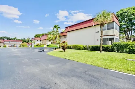12027 Greenway Circle Royal Palm Beach FL 33411
