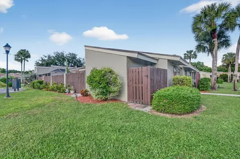 211 Meadows Drive Boynton Beach FL 33436