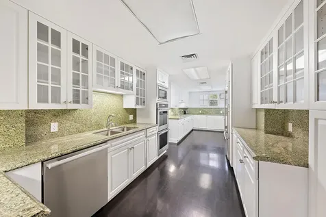 425 Worth Avenue Palm Beach FL 33480