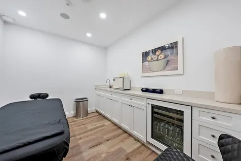 425 Worth Avenue Palm Beach FL 33480