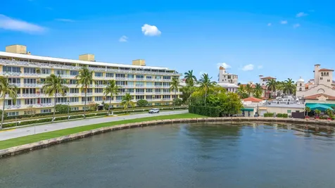 425 Worth Avenue Palm Beach FL 33480