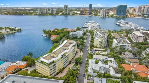 425 Worth Avenue Palm Beach FL 33480