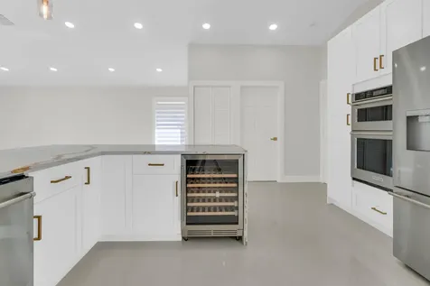 9645 Carousel Circle Boca Raton FL 33434