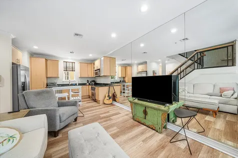 75 Ne 5th Avenue Delray Beach FL 33483