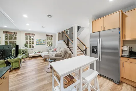 75 Ne 5th Avenue Delray Beach FL 33483