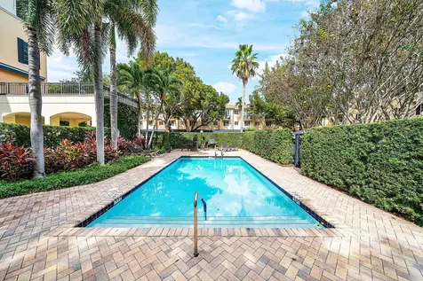 75 Ne 5th Avenue Delray Beach FL 33483