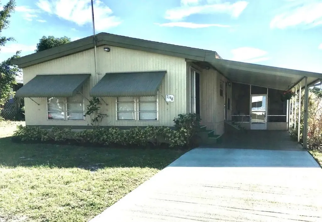 7148 Se Seahawk Street Hobe Sound FL 33455