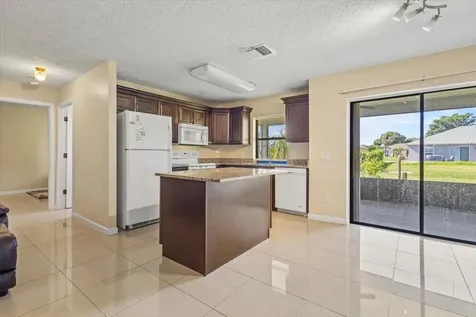 2174 Sw Larchmont Lane Port Saint Lucie FL 34984