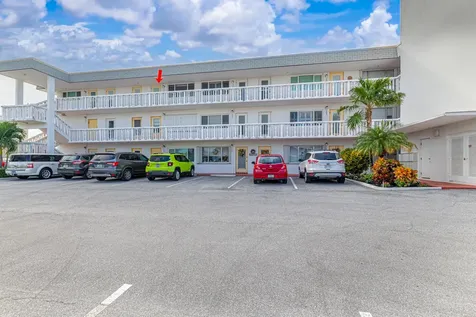 112 Doolen Court North Palm Beach FL 33408