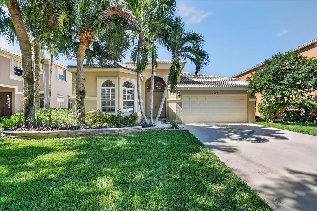 2054 Reston Circle Royal Palm Beach FL 33411