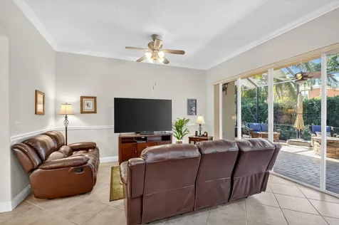 2054 Reston Circle Royal Palm Beach FL 33411