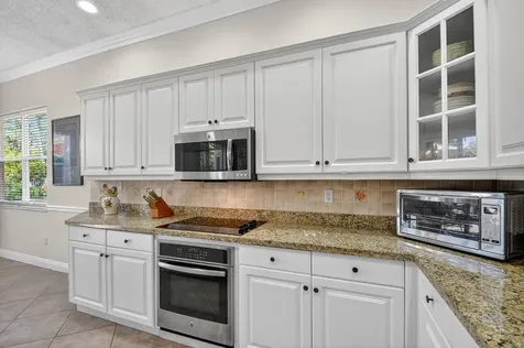 2054 Reston Circle Royal Palm Beach FL 33411