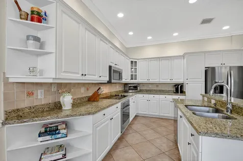 2054 Reston Circle Royal Palm Beach FL 33411