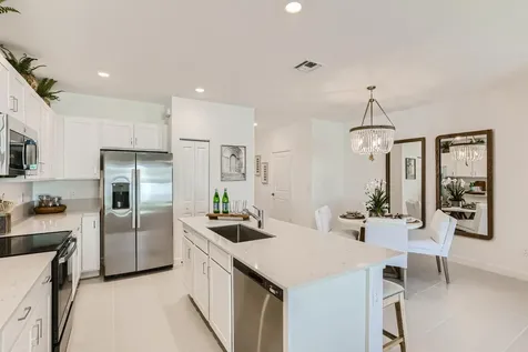822 Se Grovebush Lane Port Saint Lucie FL 34984