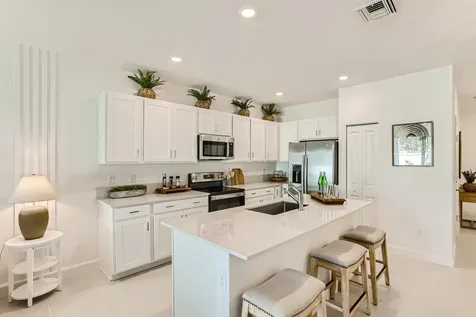 822 Se Grovebush Lane Port Saint Lucie FL 34984