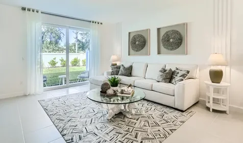 820 Se Grovebush Lane Port Saint Lucie FL 34984