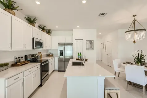 820 Se Grovebush Lane Port Saint Lucie FL 34984