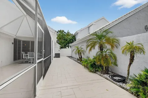 9333 Heathridge Drive West Palm Beach FL 33411