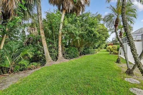 9333 Heathridge Drive West Palm Beach FL 33411