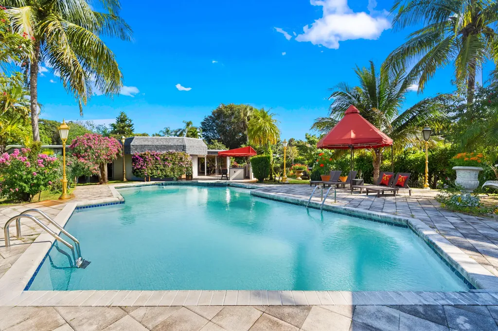 5104 White Oak Lane Tamarac FL 33319