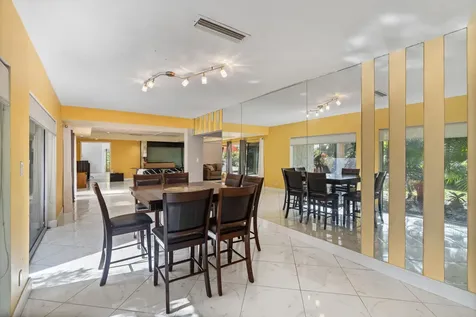 5104 White Oak Lane Tamarac FL 33319