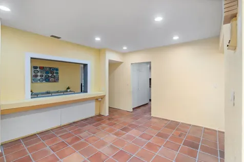5104 White Oak Lane Tamarac FL 33319