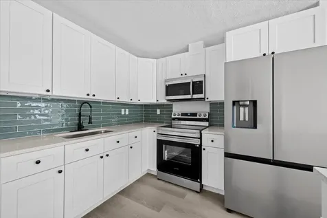 905 Se 10th Street Stuart FL 34994