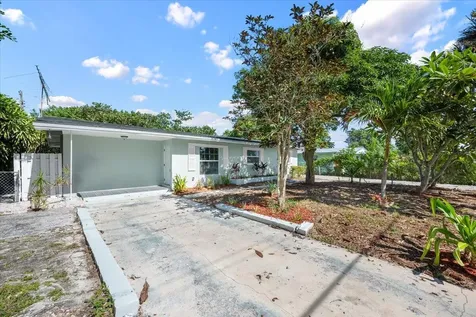 905 Se 10th Street Stuart FL 34994